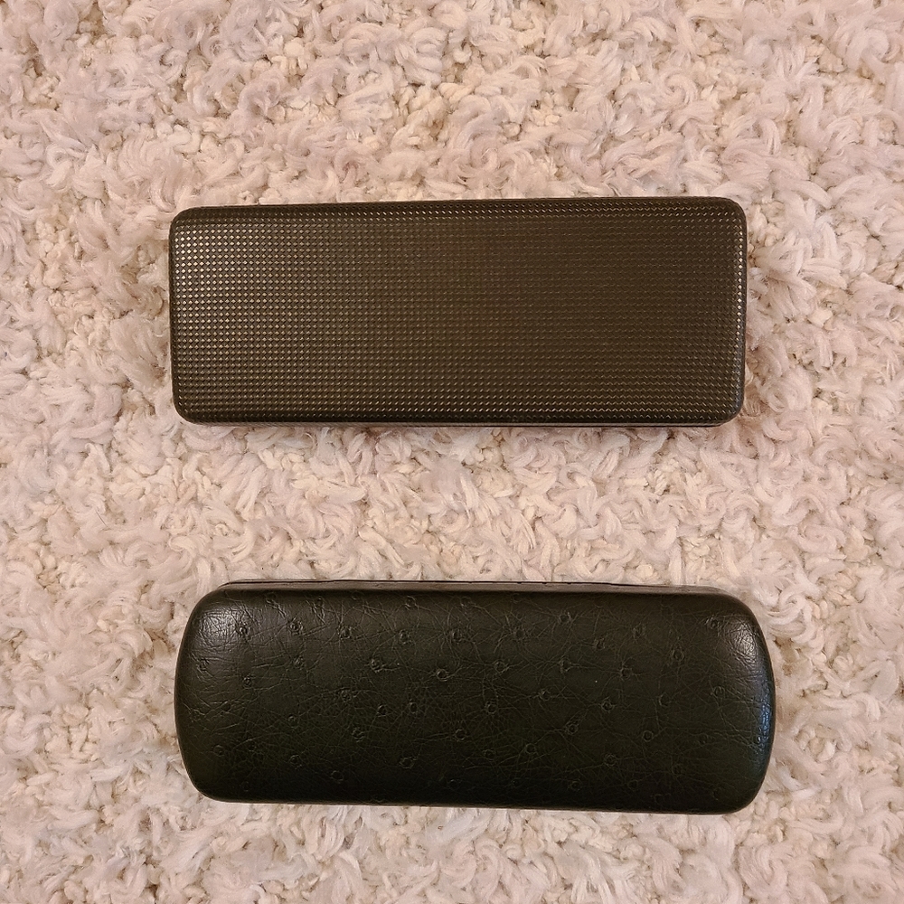 2 eye glasses cases